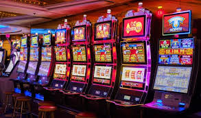 Golden Pixel Journey Through the Online Arcade Universe